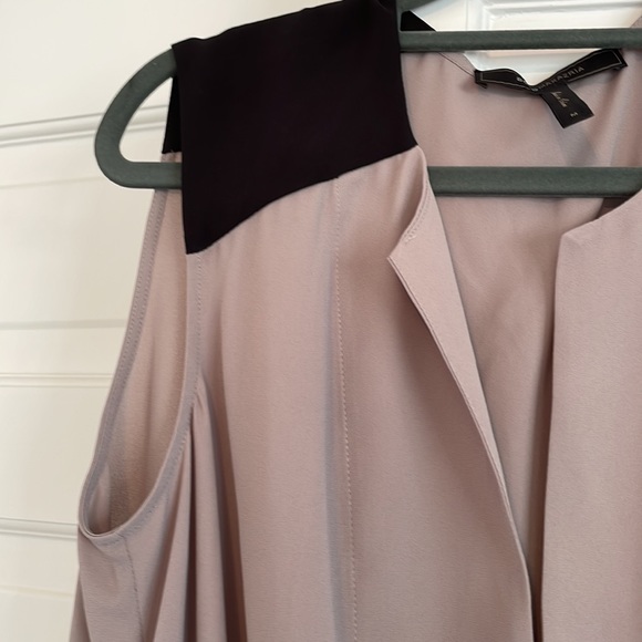 BCBG drape front sleeveless top - Picture 3 of 5